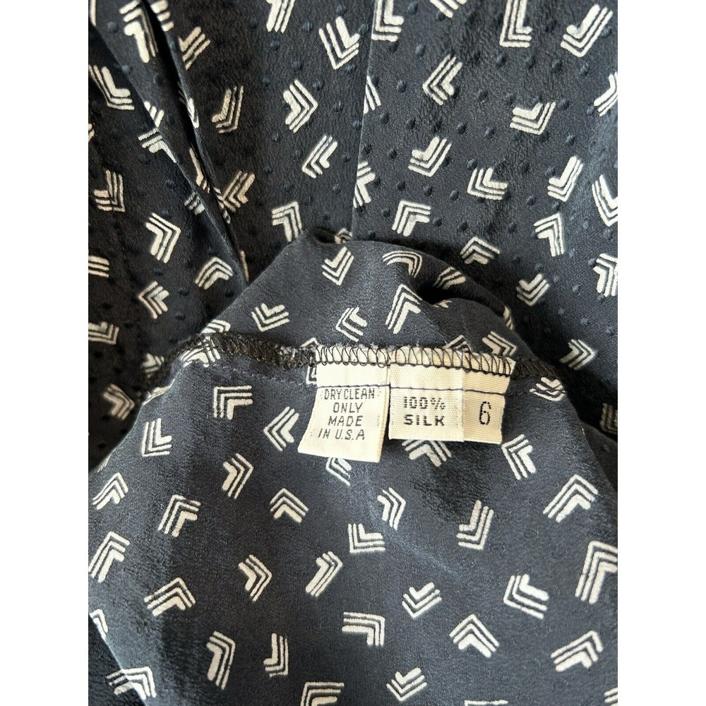 Vintage 80's Burberrys Blue Silk Button Up Blouse Size 6 Lapel Neck Long Sleeve - Picture 8 of 9